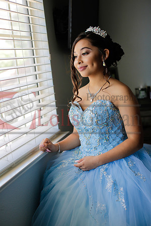 Samantha Mis Quince Event R_0106