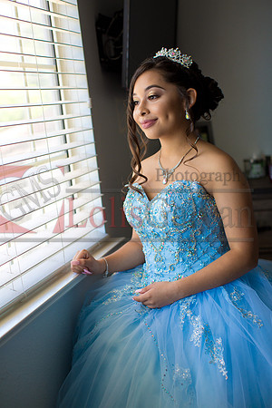 Samantha Mis Quince Event R_0107