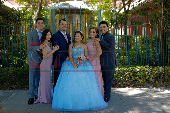 Samantha Mis Quince Event R_0204