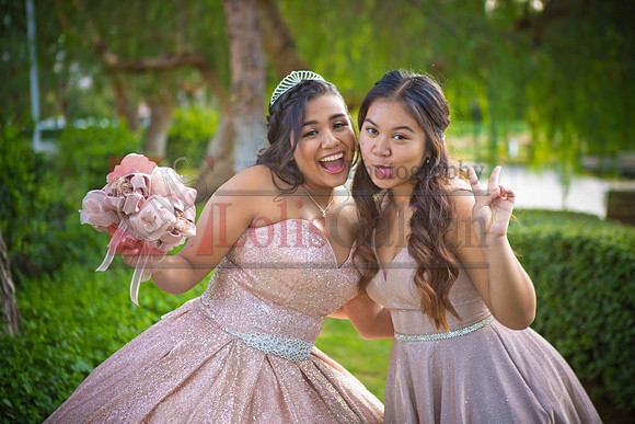 Julianna's  XV_0190